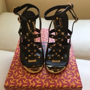 Tory Burch Francesca vintage calf heel size 5.5